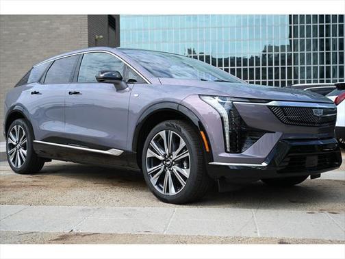 2025 Cadillac OPTIQ Luxury 2 AWD