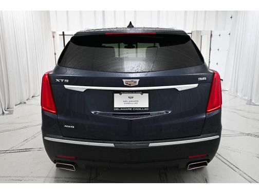 Harbor Blue Metallic 2018 Cadillac XT5 Luxury