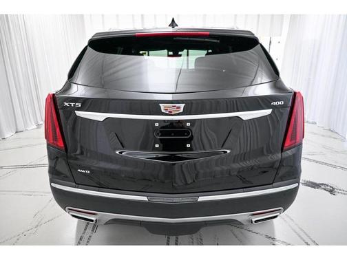 Stellar Black Metallic 2026 Cadillac XT5 Premium Luxury