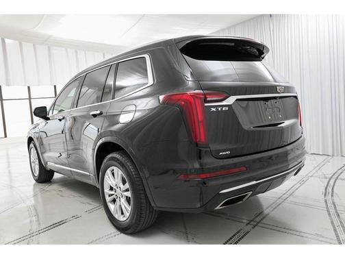 2023 Cadillac XT6 Luxury AWD