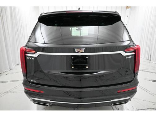 2023 Cadillac XT6 Luxury AWD