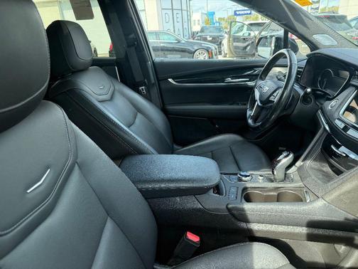 2023 Cadillac XT5 Premium Luxury