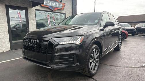 2024 Audi Q7 45 Premium Plus