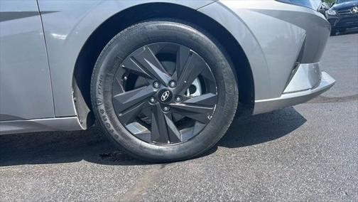 2022 Hyundai ELANTRA HEV Blue
