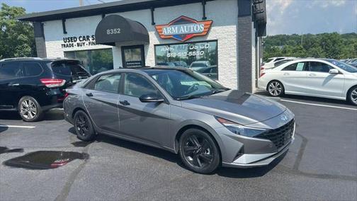 2022 Hyundai ELANTRA HEV Blue