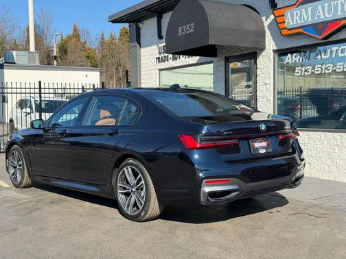 2022 BMW 750 i xDrive