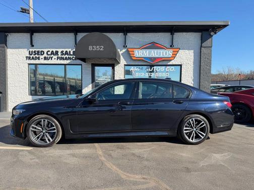 2022 BMW 750 i xDrive