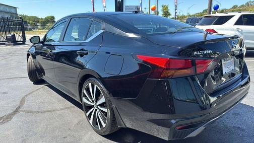 2020 Nissan Altima SR FWD