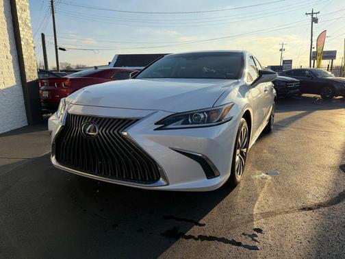2021 Lexus ES 350 Base