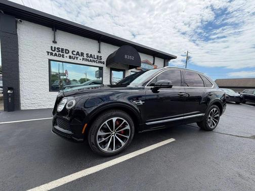 Black 2020 Bentley Bentayga V8