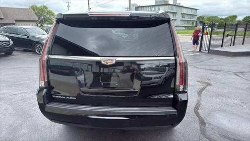 2017 Cadillac Escalade Sport