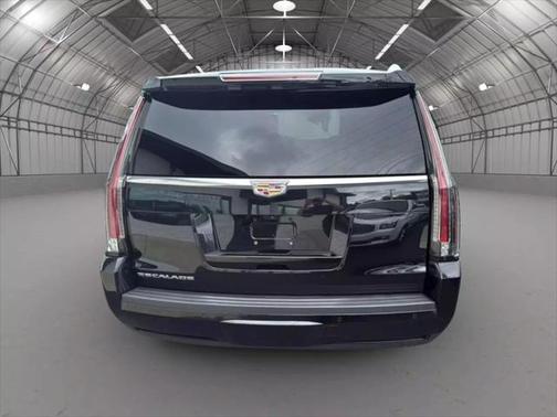 2017 Cadillac Escalade Sport