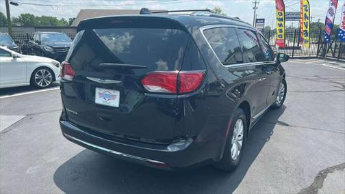 2018 Chrysler Pacifica Touring-L