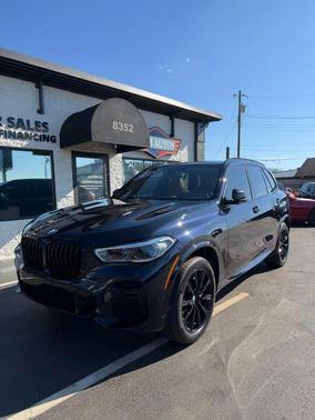 2022 BMW X5 M50i