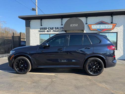 2022 BMW X5 M50i
