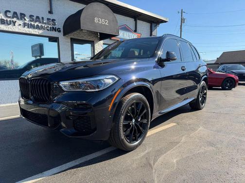 2022 BMW X5 M50i