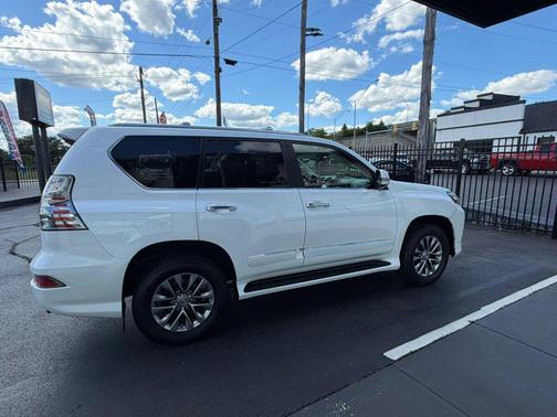 Starfire Pearl 2015 Lexus GX 460 Luxury