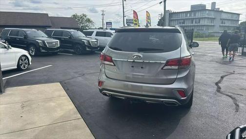 2018 Hyundai SANTA FE SE