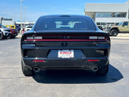 Diamond Black Crystal Pearlcoat 2026 Dodge Charger R/T