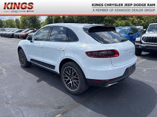 2018 Porsche Macan Base