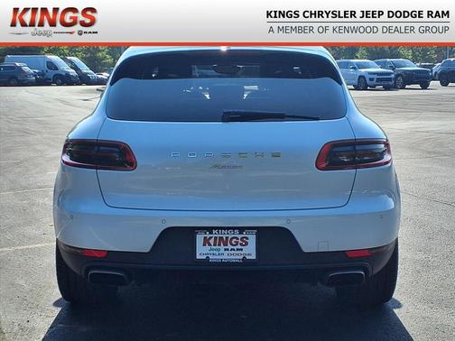 2018 Porsche Macan Base