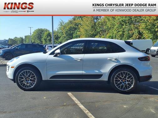 2018 Porsche Macan Base