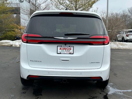 2026 Chrysler Pacifica Limited