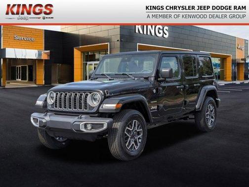 Black Clearcoat 2024 Jeep Wrangler Sahara