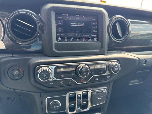 2022 Jeep Gladiator Altitude 4x4