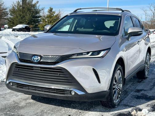 2024 Toyota Venza XLE