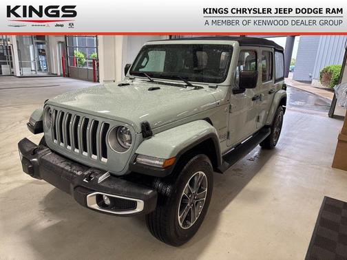 Earl Clearcoat 2023 Jeep Wrangler 4-Door Sahara 4x4