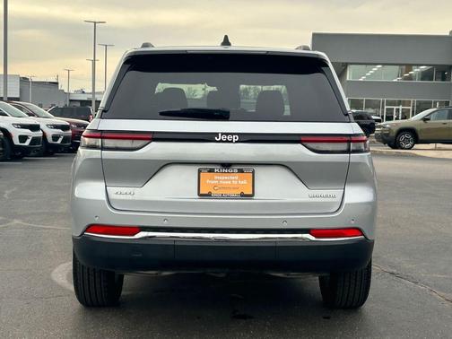 2024 Jeep Grand Cherokee Laredo