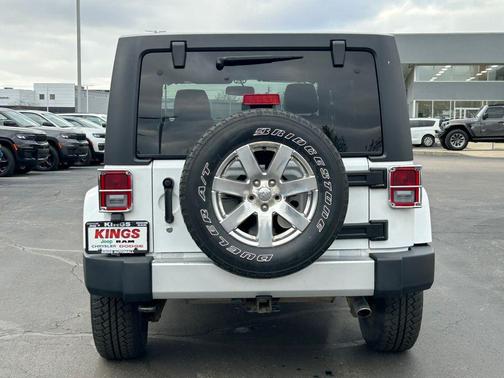 2013 Jeep Wrangler Unlimited Sahara