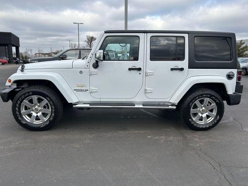 2013 Jeep Wrangler Unlimited Sahara