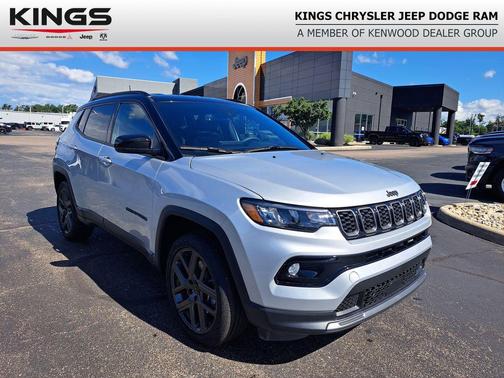 Silver Zynith Metallic Clearcoat 2026 Jeep Compass Limited
