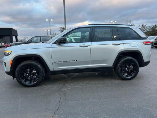 2025 Jeep Grand Cherokee Altitude