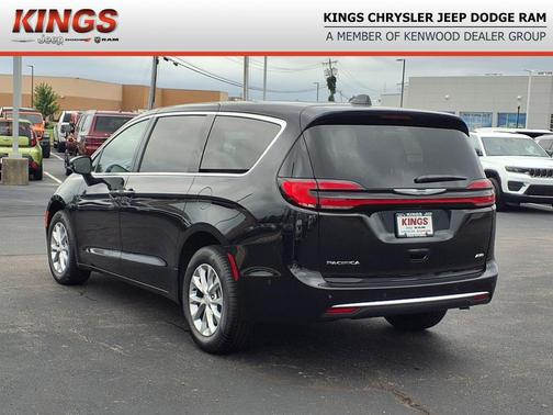 2025 Chrysler Pacifica L