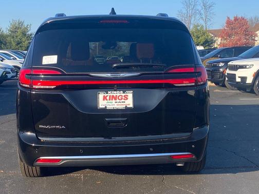 2026 Chrysler Pacifica L