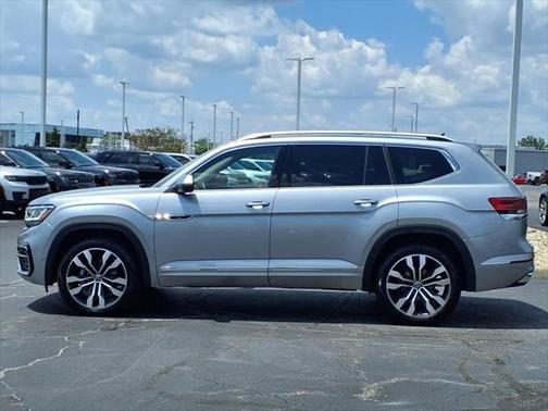 2023 Volkswagen Atlas 3.6L SEL Premium