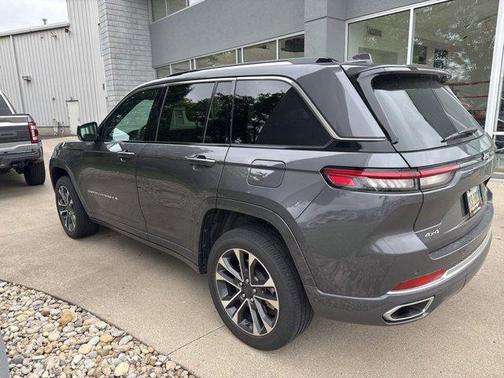 2023 Jeep Grand Cherokee Overland