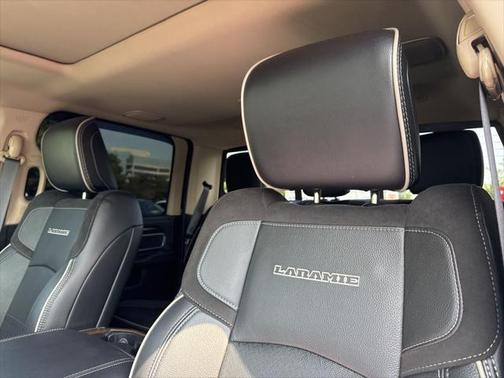 2022 RAM 3500 Laramie Crew Cab 4x4 8' Box