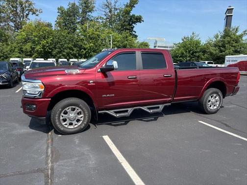 2022 RAM 3500 Laramie Crew Cab 4x4 8' Box
