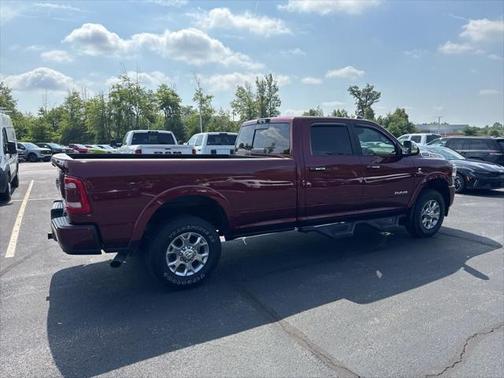 2022 RAM 3500 Laramie Crew Cab 4x4 8' Box