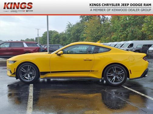 2024 Ford Mustang EcoBoost