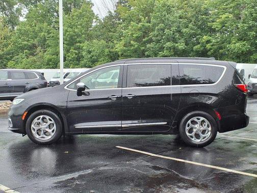 2022 Chrysler Pacifica Limited
