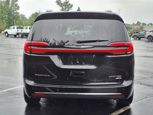 2022 Chrysler Pacifica Limited
