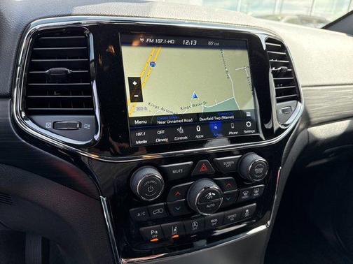 2022 Jeep Grand Cherokee Laredo