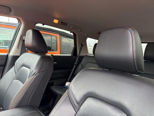 2024 Nissan Pathfinder SL 4WD