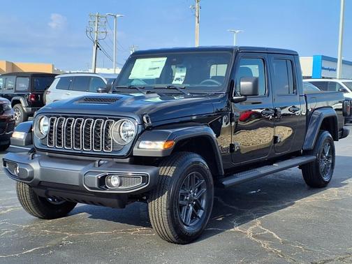 2025 Jeep Gladiator Sport S