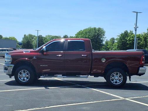 2021 RAM 2500 Laramie Crew Cab 4x4 6'4' Box